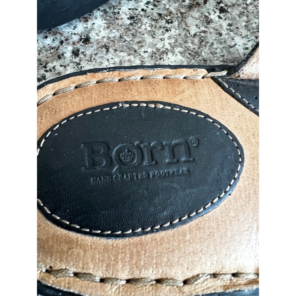 Born Black Leather Thong Sandals Womens 10 Flat Flip Flops Classic Old Money - Picture 5 of 11